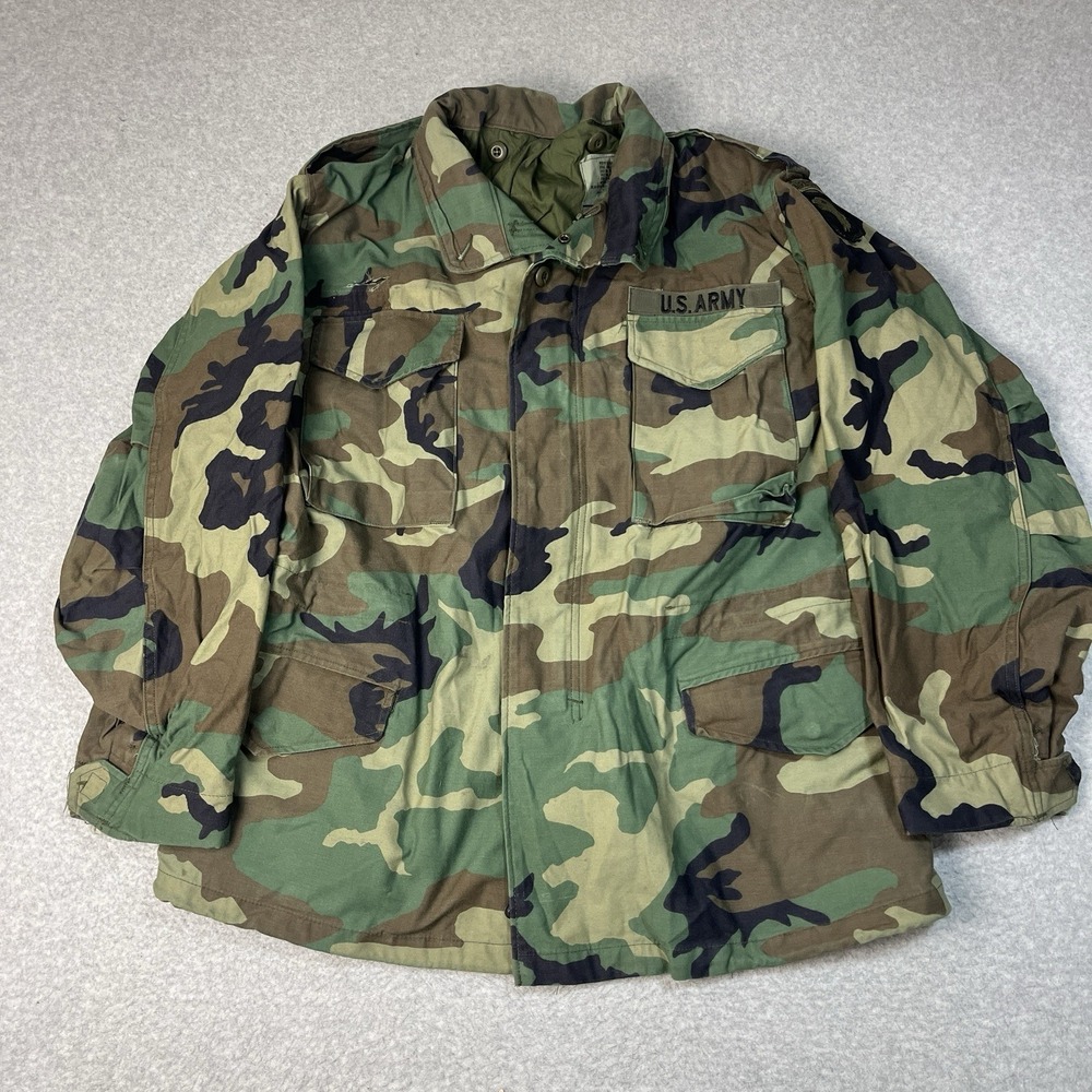 Vintage M-65 Field Jacket Mens Medium Green Woodland Camo Airborne Hooded Army
